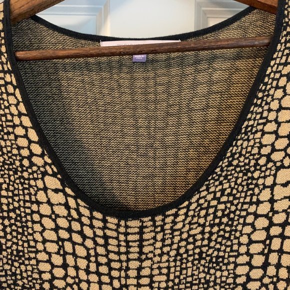 Luxe by Carmen Marc Valvo, Reptile Print Knit Fit & Flare Sweater Dress, Size L - Picture 5 of 8